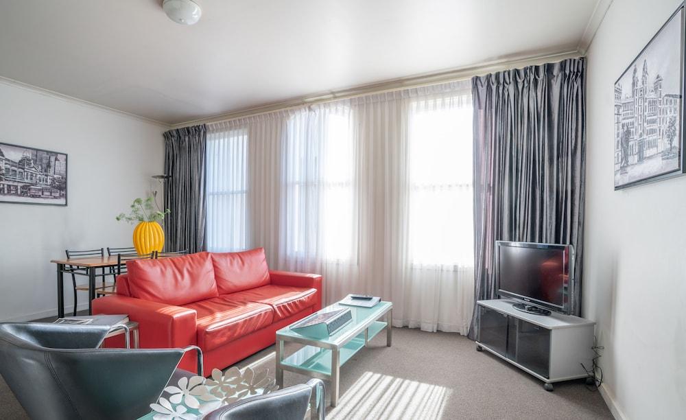 Clocktower Apartment Hotel 멜번 외부 사진
